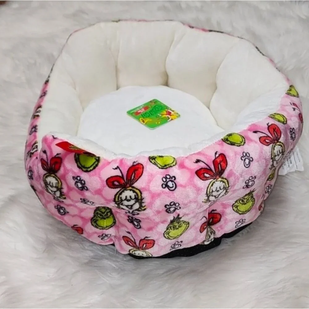 The Grinch Dr. Seuss Cozy Christmas Pet Cat Dog Bed NWT Pink Multicolored 2025